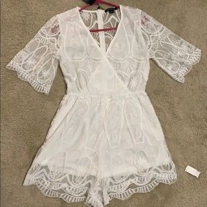 Cute white lace romper! NWT